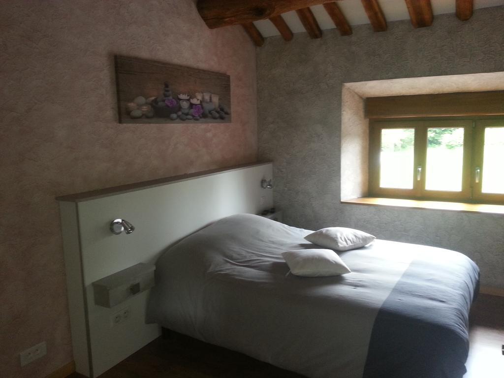 Le Point De Chute Hotel Tournavaux Room photo